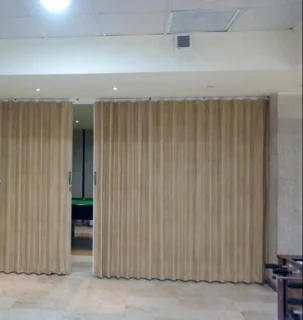 درب کشویی چرمی